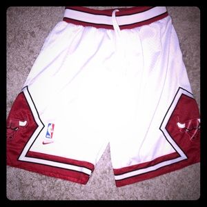 Nike Men’s Authentic Stitched Chicago Bulls Shorts